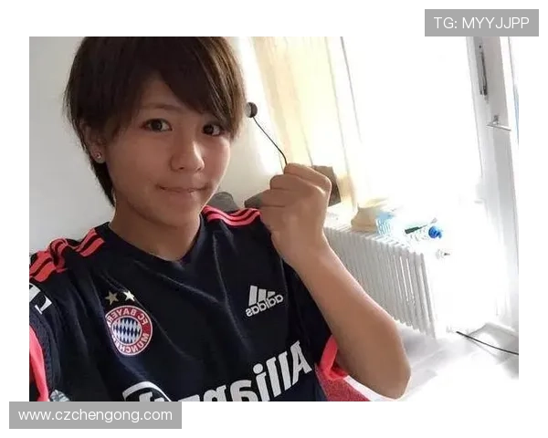 英超女神美女图片大赏，展现足球世界中女性的风采